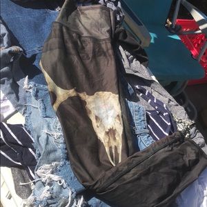 Teeki leggings extra small green camp with skull